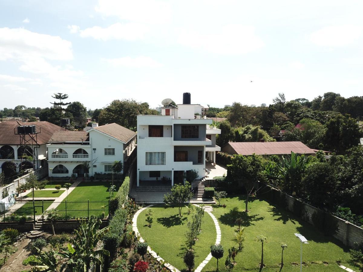 לינה וארוחת בוקר Arusha Royal מראה חיצוני תמונה